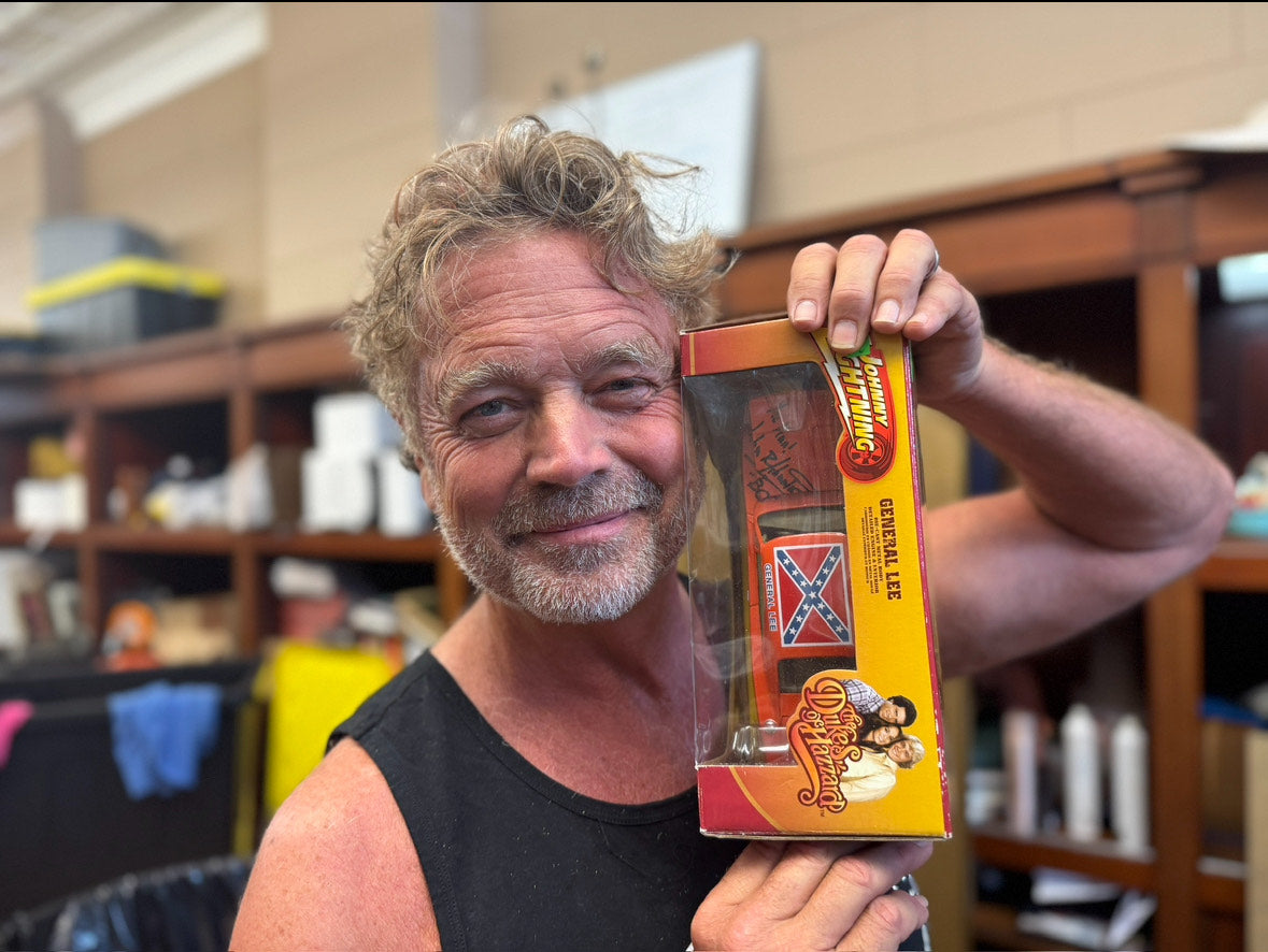 Vintage 2012 johnny Lightning 1:25 General Lee Die Cast